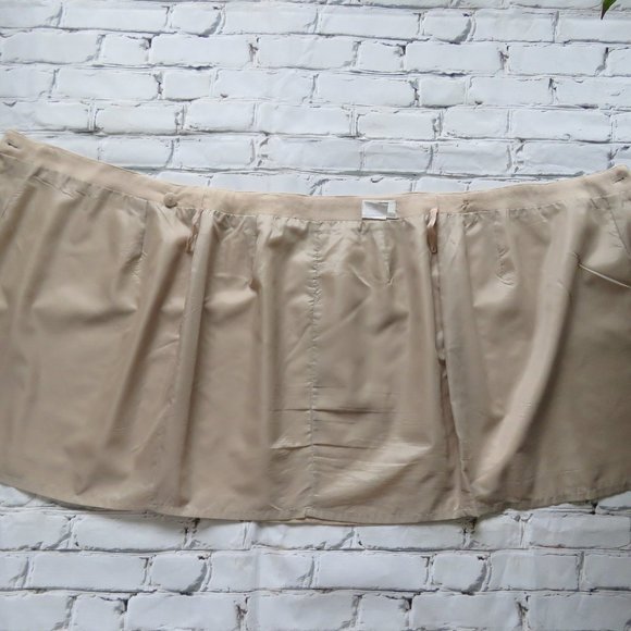 Vintage 1990s Beige Short Wool Crepe Wrap Skirt - Picture 10 of 10